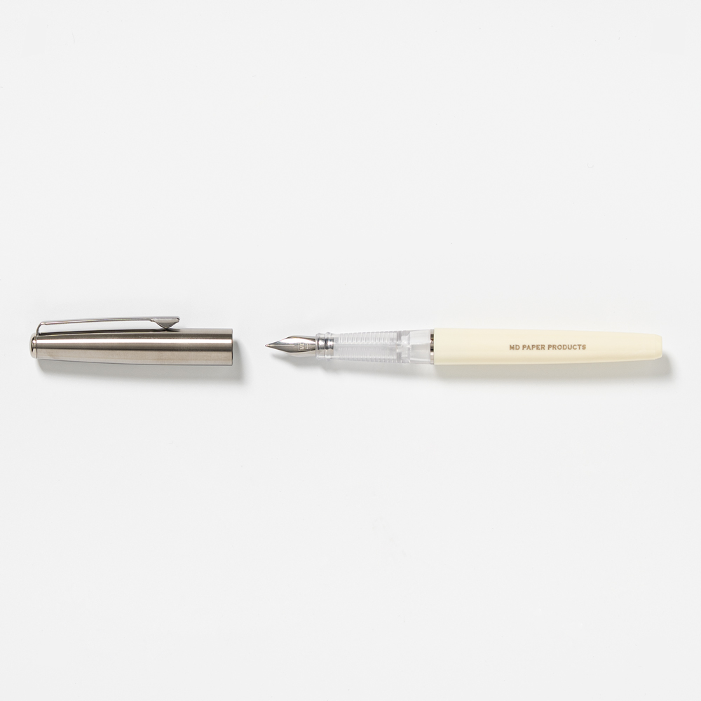 미도리 MD 만년필 Midori foundtain Pen M nib - 스냅 캡 방식 Snap Cap 뚜껑 디자인