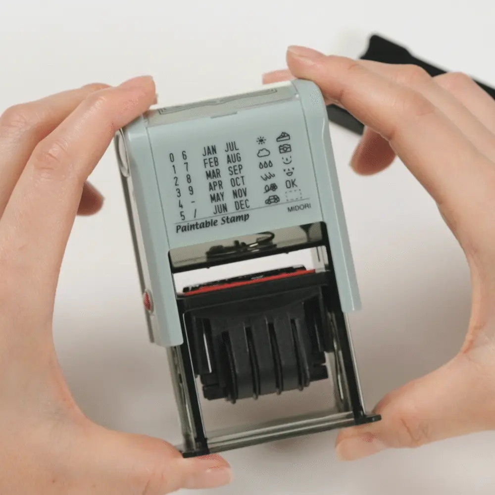미도리 날짜 회전 스탬프 문구 Stationery midori Paintable Rotating Date Stamp - 잉크 패드 장착하는 방법 Step1