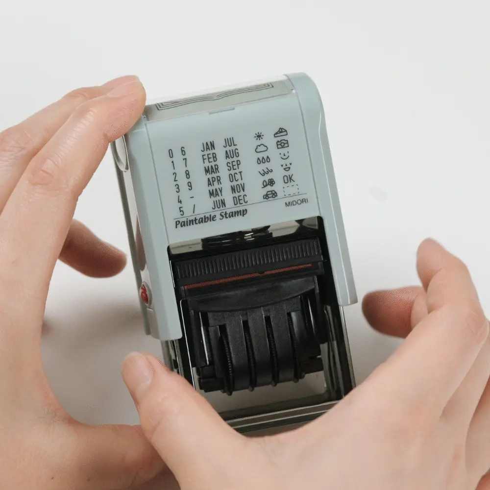 미도리 날짜 회전 스탬프 문구 Stationery midori Paintable Rotating Date Stamp - 잉크 패드 장착하는 방법 Step1